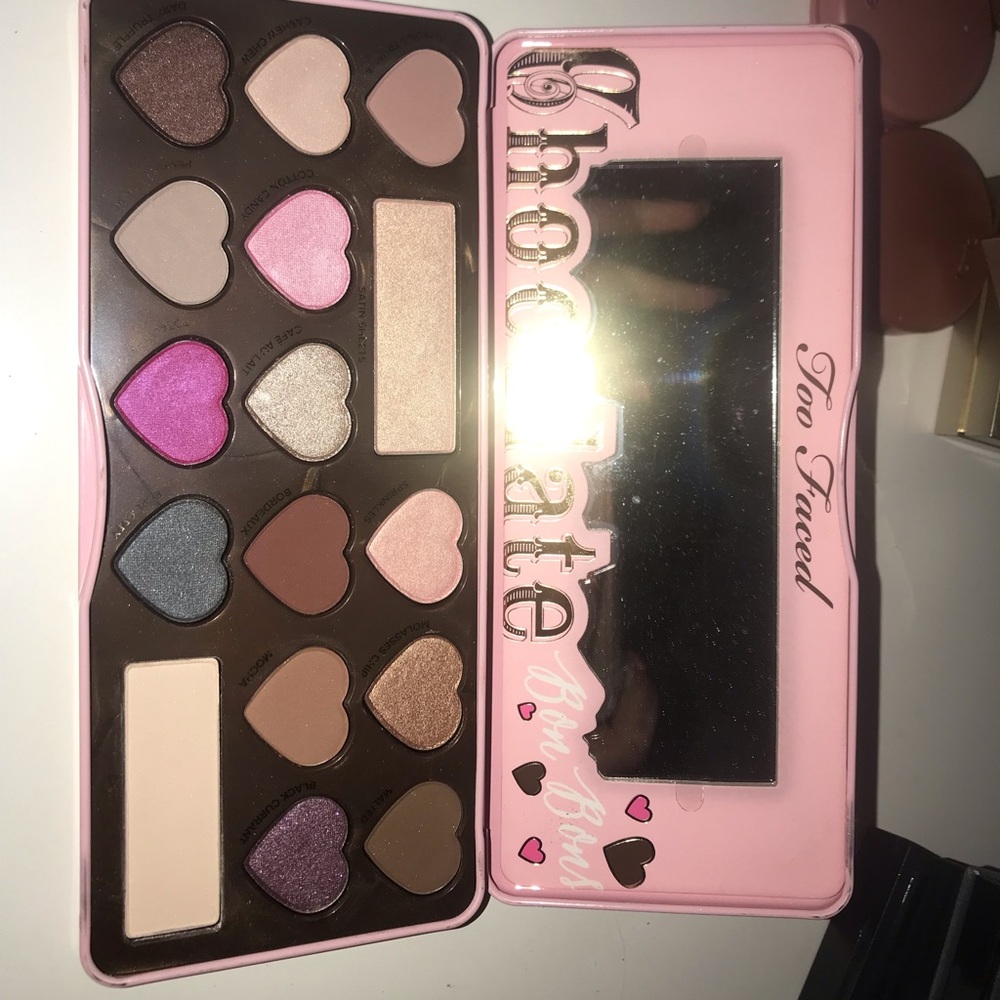 Too Faced Chocolate Bon Bons pallet